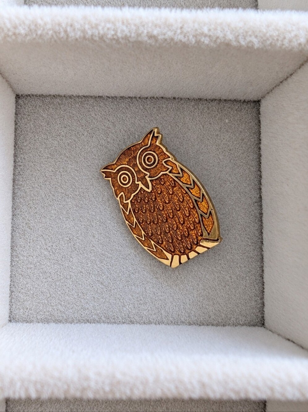 Gold-toned Owl Pin - Small